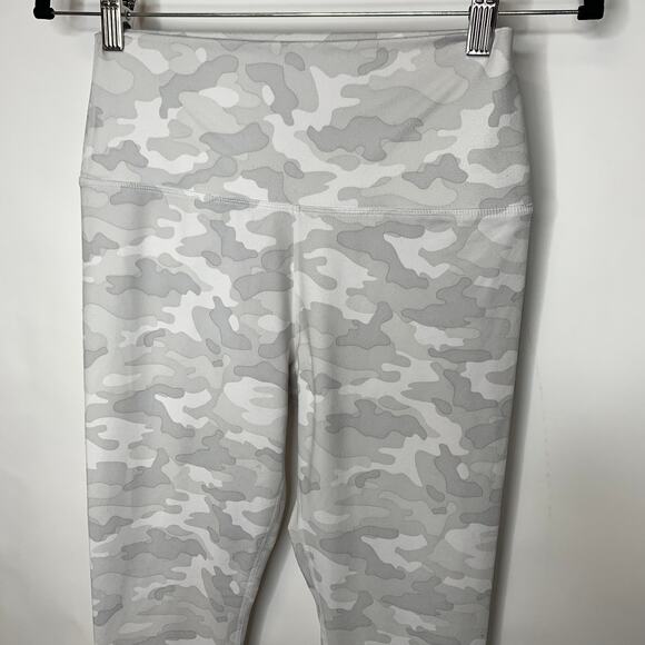 Scorpio Sol White Gray Camo Leggings Sz Small - Picture 3 of 6